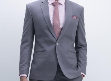 Cách Lựa Chọn Vải Khi Mua Vest Nam May Sẵn